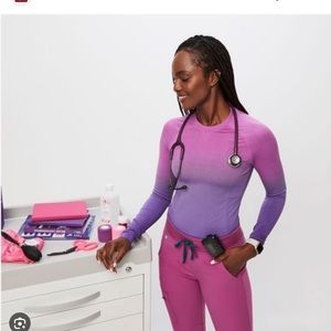 women's Ombre Purple Salta - Performance Underscrub - S / Ombre Purple
FIGS